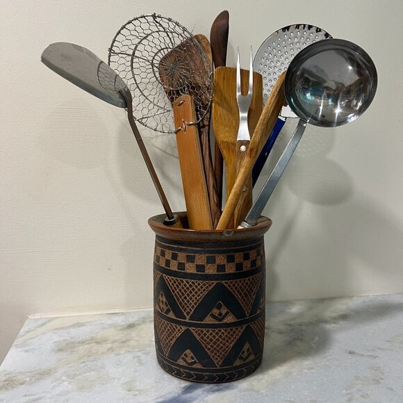 1992 Artisan Vase Deborah DD Tinsman Tribal Ceramic Sgraffito Pottery Art VTG - Picture 3 of 14